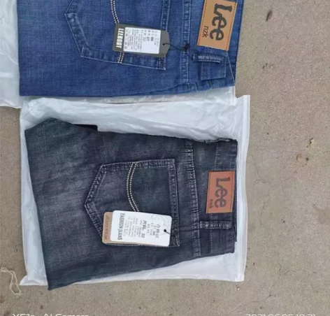 全新Lee男士牛仔裤，直筒版型，吊牌齐全，...