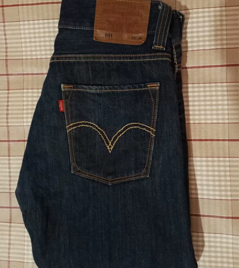 李维斯牛仔裤正品男。W29.L32。腰围2...