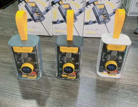 透明充电宝赛博朋克风10000毫安充电宝快...