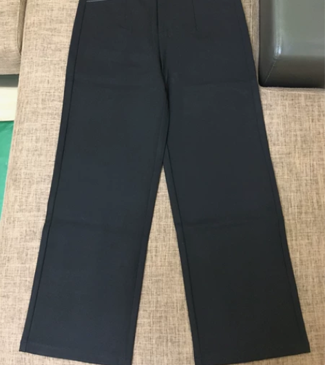 全新黑色中厚直筒裤阔腿裤 全新，有吊牌，锦...