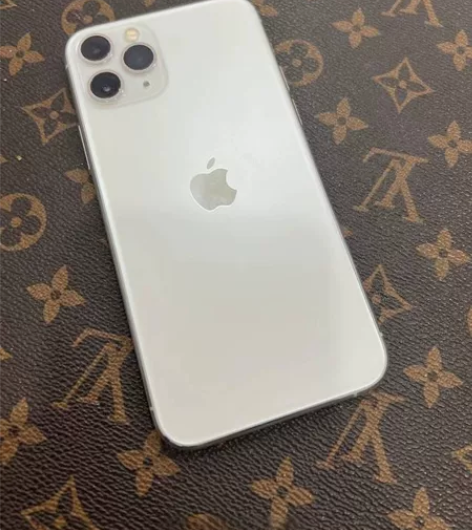 苹果iphone11pro  64G  白...