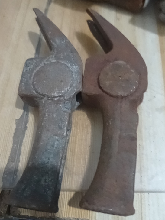 两个鹤式羊角锤鹤嘴锤锤头