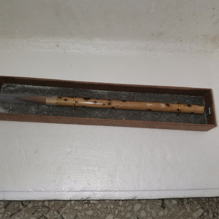 纯狼毫毛笔 狼尾与猪鬃制作而成 比较好用 ...
