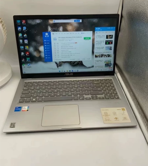 华硕VivoBook V5200E 屏幕1...