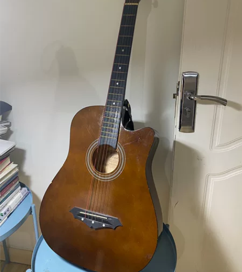 民谣吉他38寸彩弦咖啡色 买来几乎没弹过 ...