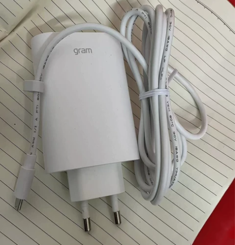 LG 65w typc口快充充电器 LG电...