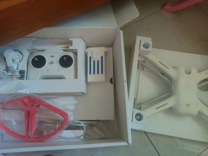 小米无人机4K版套装，功能正常单电9新电池...