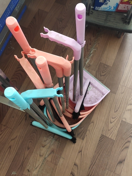 扫把套装6元一套，只有4套，需要自提，东莞...