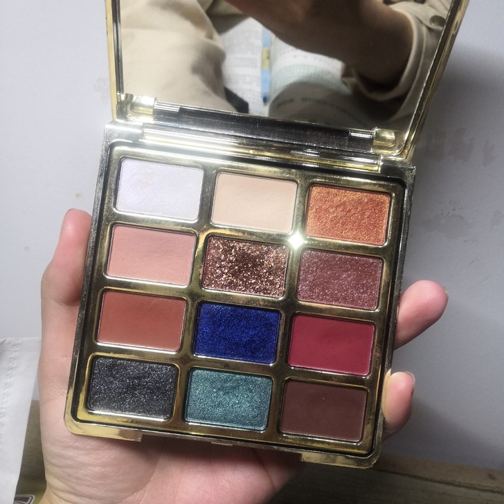 susisu苏西苏幻境流沙眼影vnk松果豆沙