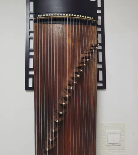 135厘米古筝，八成新，初级入门可用，教室...