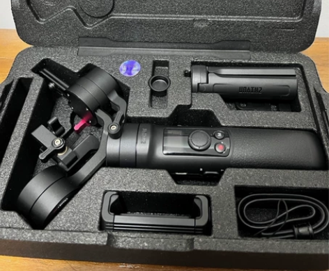 智云m2 稳定器，包装配件都在，成色如图，...