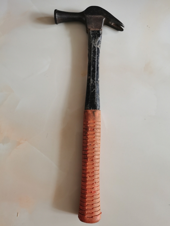 日本皇冠羊角锤子，品相如图，二手商品看好再...