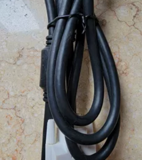 转让闲置DVI数据线，存放时间比较久，保管...