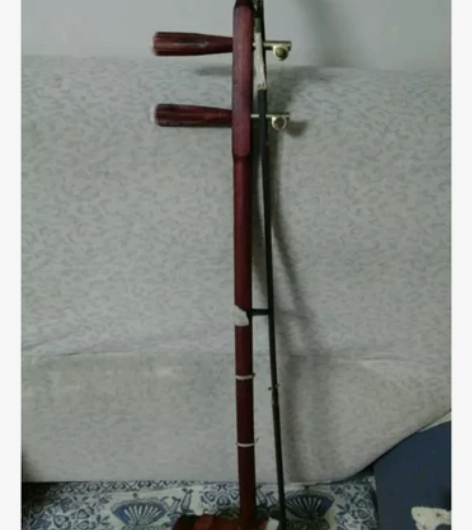 初学者二胡，同城自提，乐器怕运输中压坏，不...