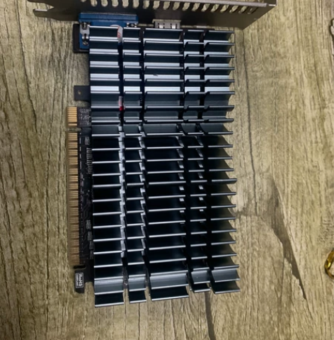双敏 gt610(2GB)狂牛版 冰翼，显...