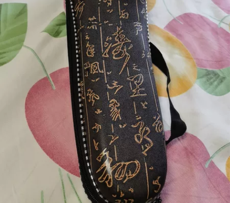 儿子转学钢琴，出售葫芦丝C调，基本没有用过...