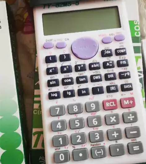 学生计算器多功能全新的，适合中学生，大学生...
