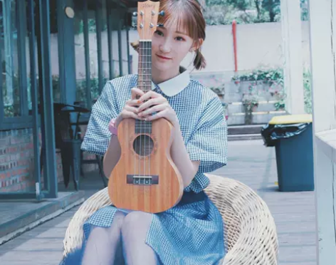 汽水家尤克里里小吉他性价比高纯色23寸初学...