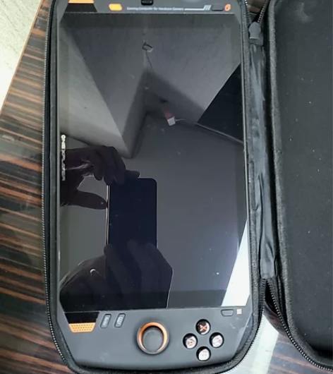 壹号本掌机，原价六千五，几乎全新看细节，别...