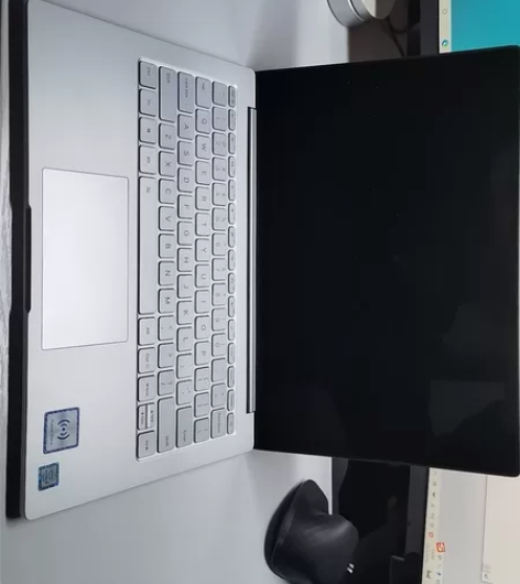 小米air13.3一代的，成色还行吧，没有...