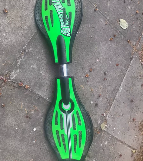 儿童滑板，摇摆活力板，蛇形遥龙滑板，没有任...