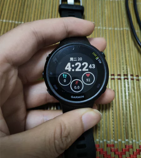 佳明（GARMIN）户外手表 Foreru...