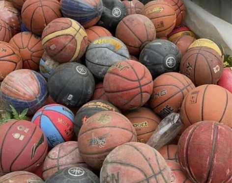 二手篮球比赛专用的以为时间长了就要换所有出...