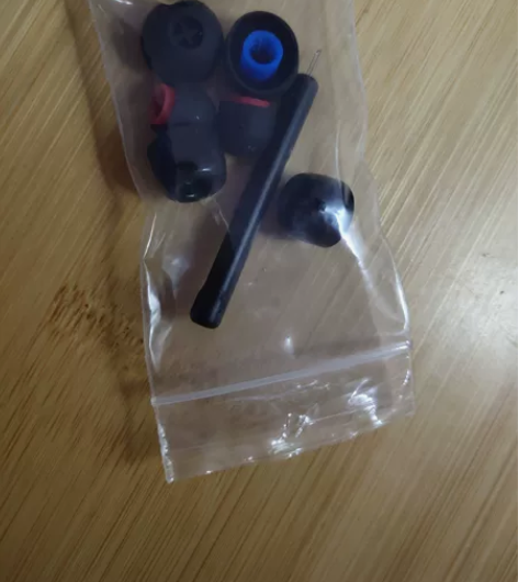 森海塞尔耳机配件，全新未使用过。IE40p...