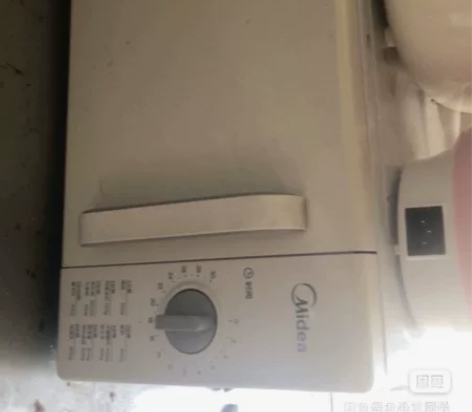 美的微波炉90元，自用的，换新了，给有需要...