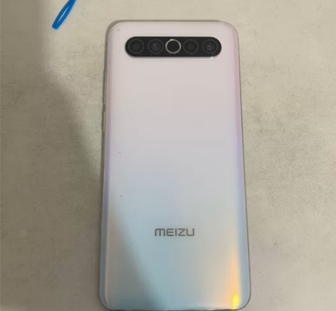 魅族17独角兽 8+128 裸机。有一个磕...