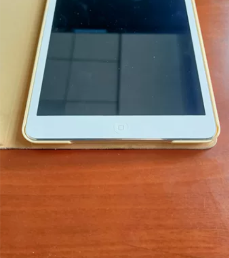 iPad mini1 给孩子看个视频或者看...