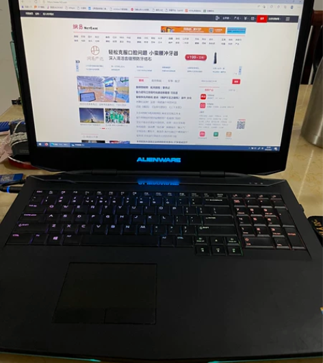 alienware 17 外星人17寸笔记...