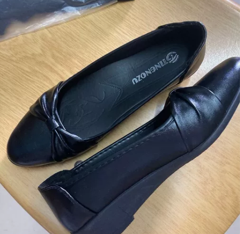 全新 女鞋妈妈鞋软底单鞋，透气 轻便 防滑...