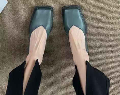 全新 日系女鞋平头高跟鞋方头低跟鞋女学生孕...