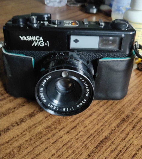 雅西卡交卷照相机MG-1,原装无修,品相以...