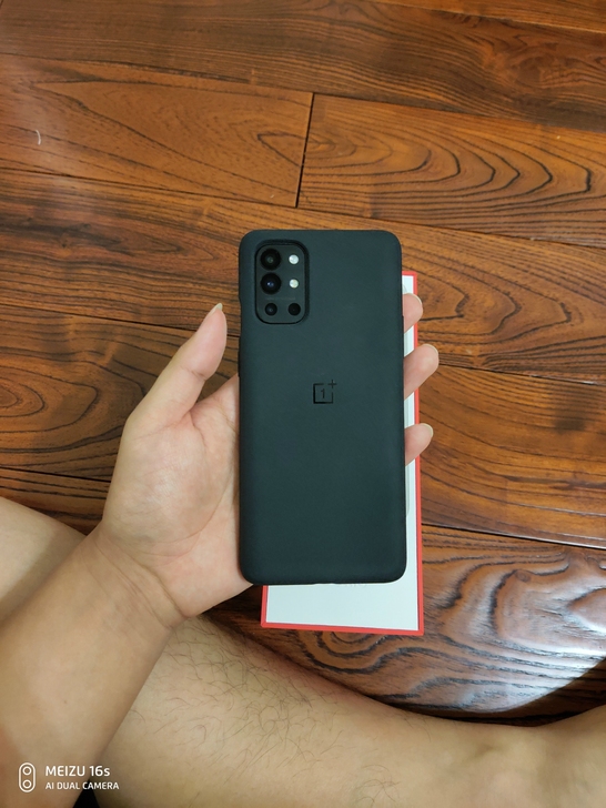 一加9r，8+256，黑色