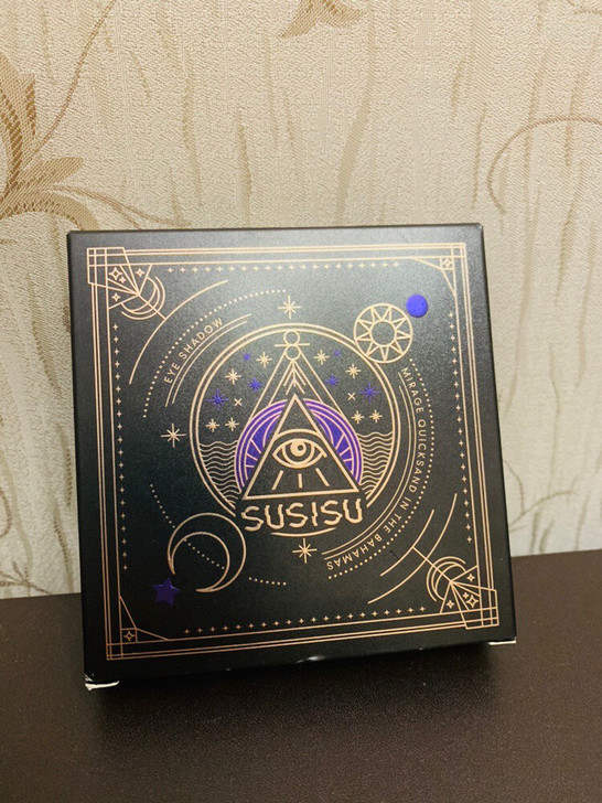 出 SUSISU巴哈马的幻影流沙眼影盘