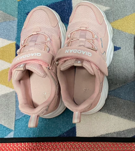 乔丹儿童女鞋 成色如图，尺码图上已标明  ...