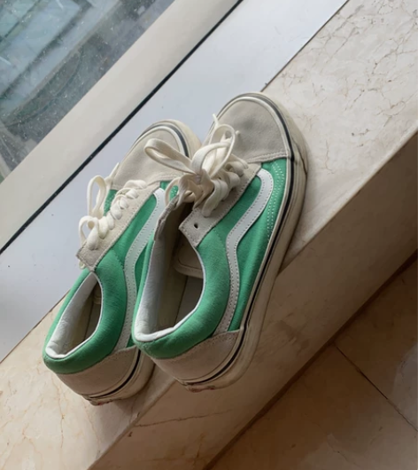 VANS 板鞋 很少见到的苹果绿色哈 喜欢...