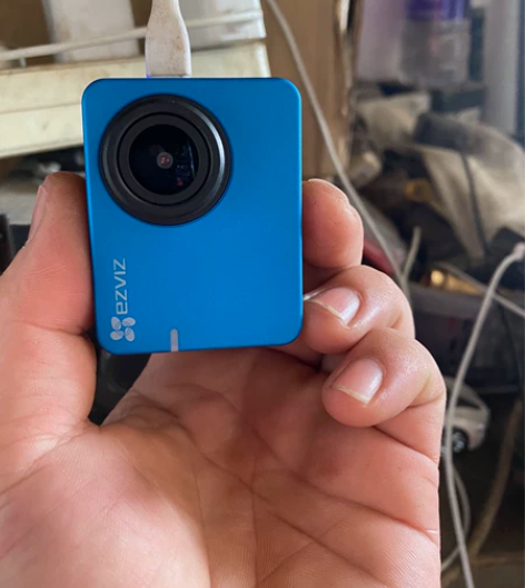 裸机一台,无电池,9.9成新萤石 (EZV...