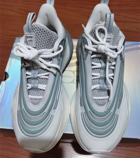 全新斐乐男款潮流运动鞋，捡漏买错尺码了，二...