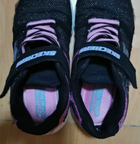 斯凯奇女童运动鞋，春秋款，33.5码内长2...