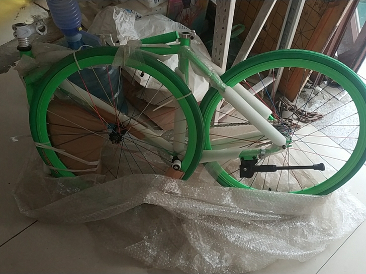 死飞到刹车自行车，200元包邮，自提减50...