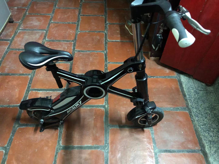 恩斯迈折叠电动车闲置转手！相当时尚的一款，...