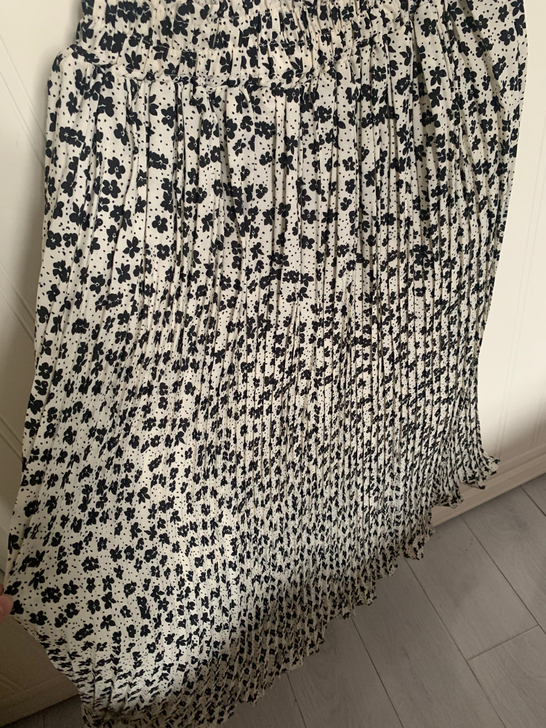 碎花气质长裙雪纺褶皱