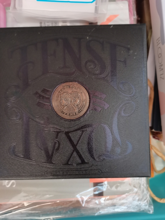 出东方神起十周年专辑,裸专,除小卡外配置全...