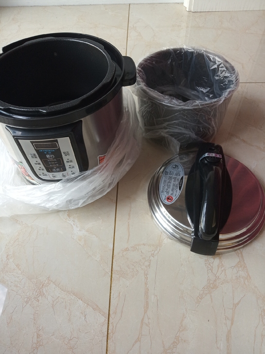 全新半球电压力锅6L,抽奖所得,合适的带走...