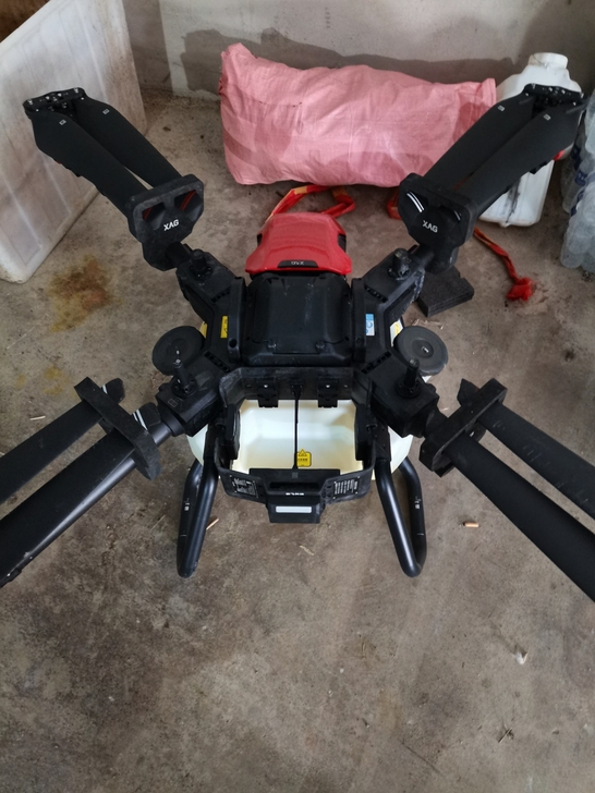 P80五电一充加全新播撒器工作1000多亩，