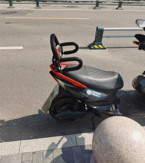 送安全带电动车儿童后座椅围栏电瓶自行车宝宝...