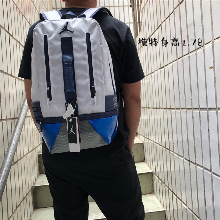 AJ大容量双肩包校园百搭书包多功能户外旅行...